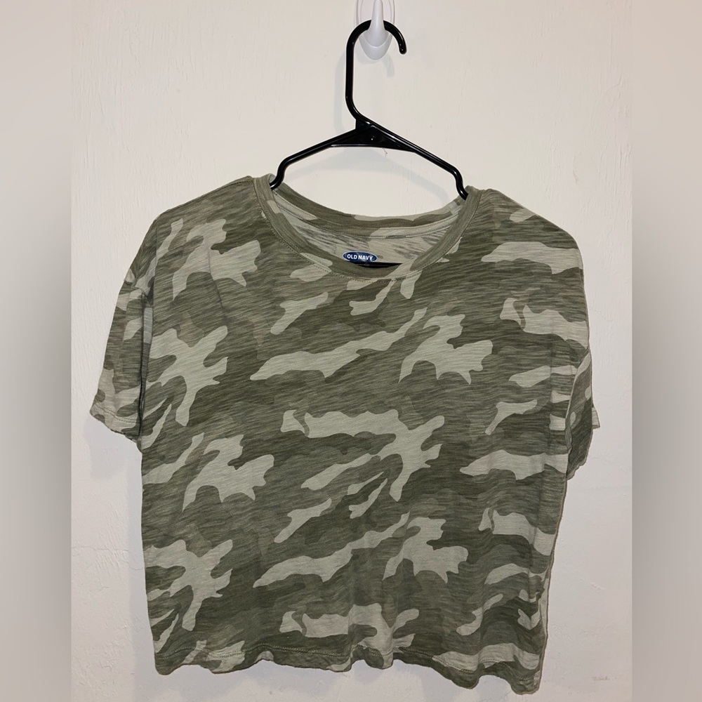 Old Navy Cropped T-Shirt
